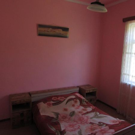 Joni Guest House Batumi Bagian luar foto