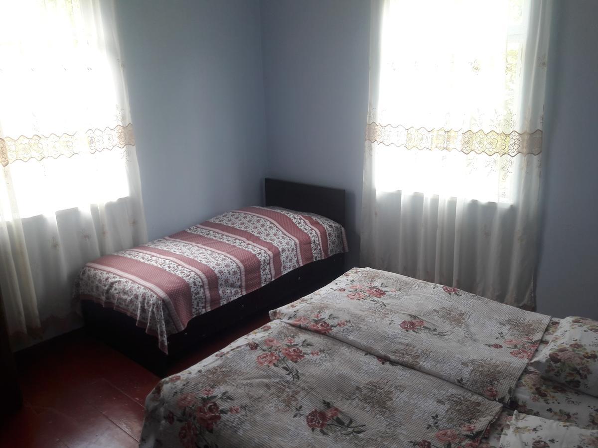 Joni Guest House Batumi Bagian luar foto