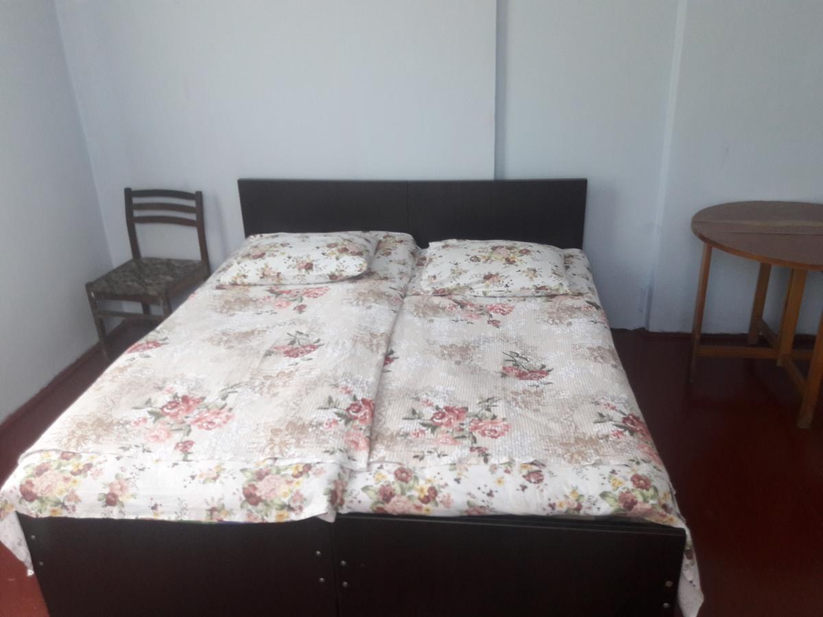 Joni Guest House Batumi Bagian luar foto